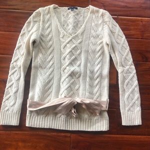 Gap sweater